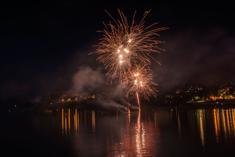 _JJC7156 Feux d\'artifice à Trestraou2013.jpg